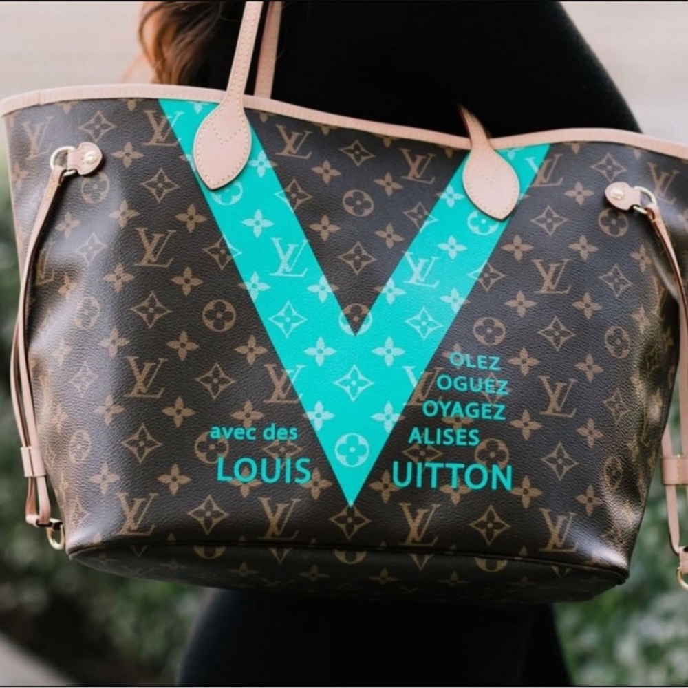 💎 RARE 💎 LOUIS VUITTON MM TURQUOISE WITH POUCH - Picture 3 of 16